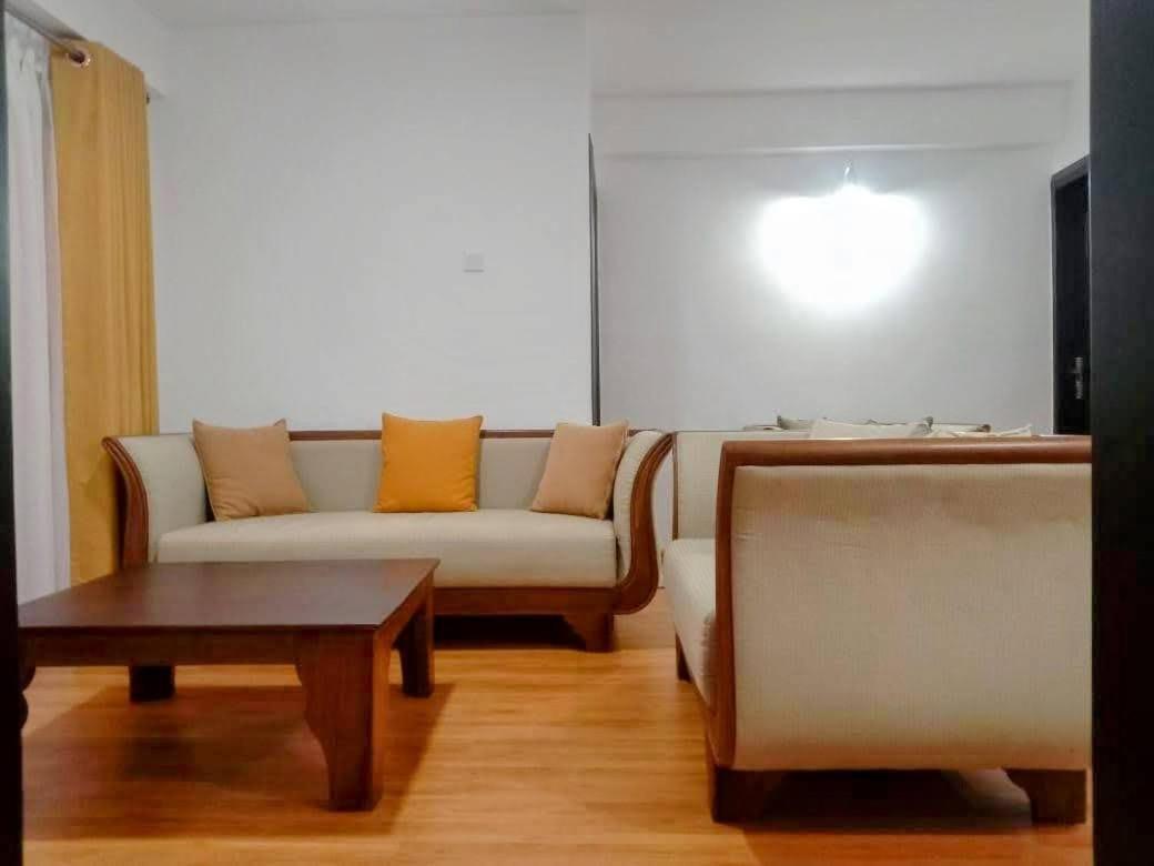 Nuwaraeliya Penthouse Apartment With Pool & Panaromic Views 누와라 엘리야 외부 사진